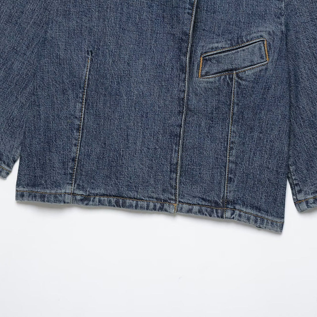 Damen Cropped Jeansjacke im Boxy-Cut mit Stehkragen und verdeckter Knopfleiste Echoarchiv