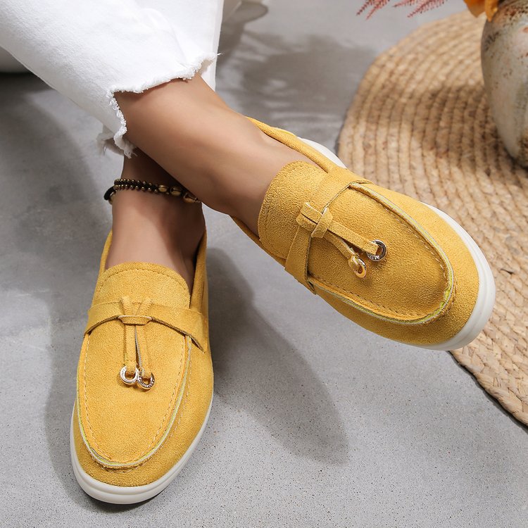 Damen Slipper-Loafer aus Velourslederoptik mit dekorativem Knotenriemen und leicht profilierter Gummisohle – Lioré