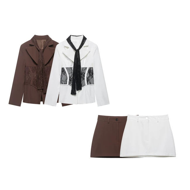 Damen Taillierter Blazer mit Spitzeneinsätzen und integriertem Spitzenschal Echo Archiv