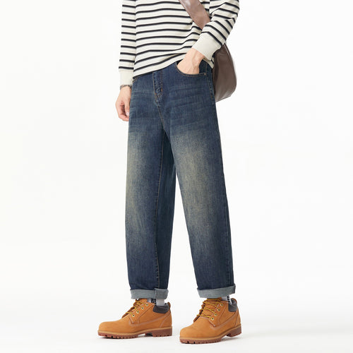 Herren Weite gerade geschnittene Denim-Jeans mit Used‑Wash und Umschlagbund Echoarchiv