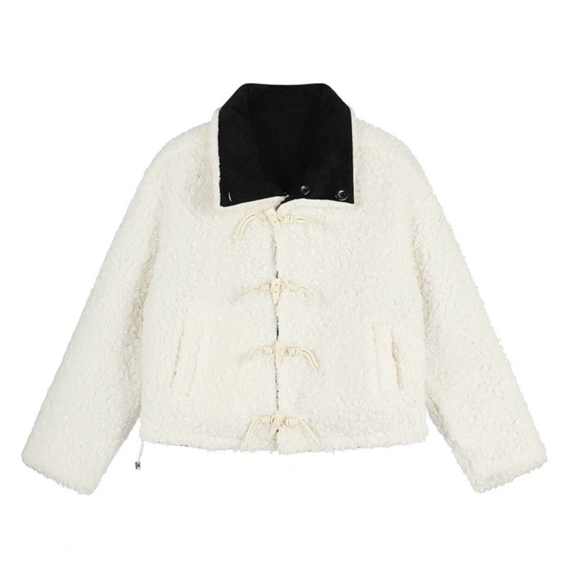 Damen Kurzgeschnittene Lammfell‑Optik Fliegerjacke mit Teddyfutter und Reverskragen Echoarchiv