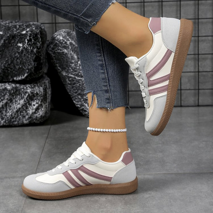 Damen Retro-Sneaker mit Gummisohle, leichtem Textilfutter und Komfortfußbett – Névara