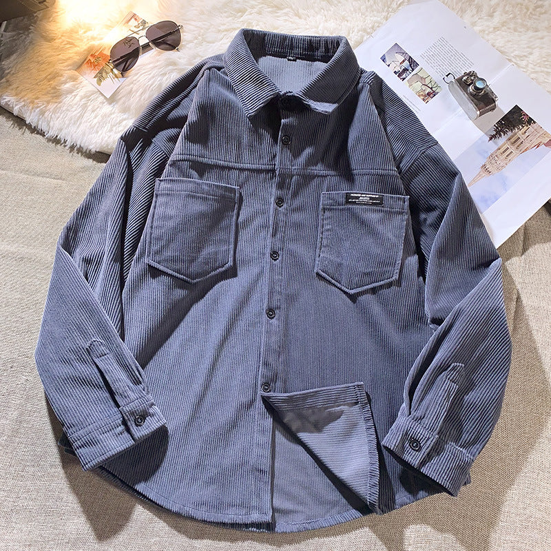 Herren Kordjacke mit modischem Schnitt und praktischen Brusttaschen Echoarchiv