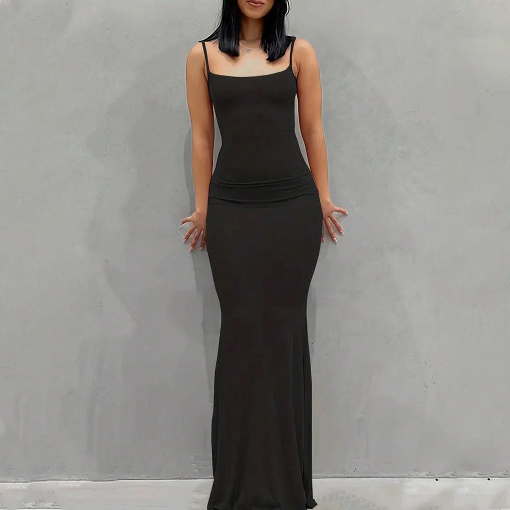 Damen figurbetontes Maxikleid mit schmalen Trägern und elegantem Schnitt Echo Archiv