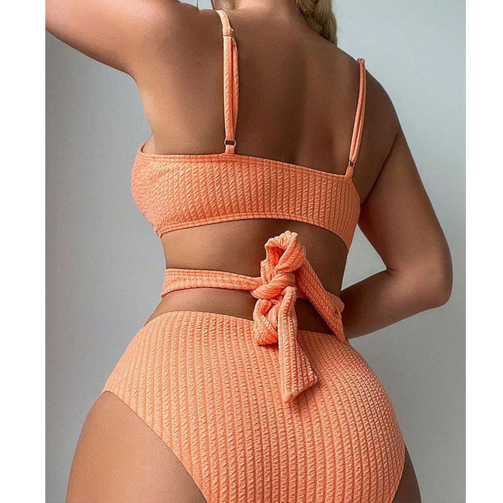 Damen Hochgeschnittener Ripp-Bikini mit elegantem Cross-Design Echo Archiv