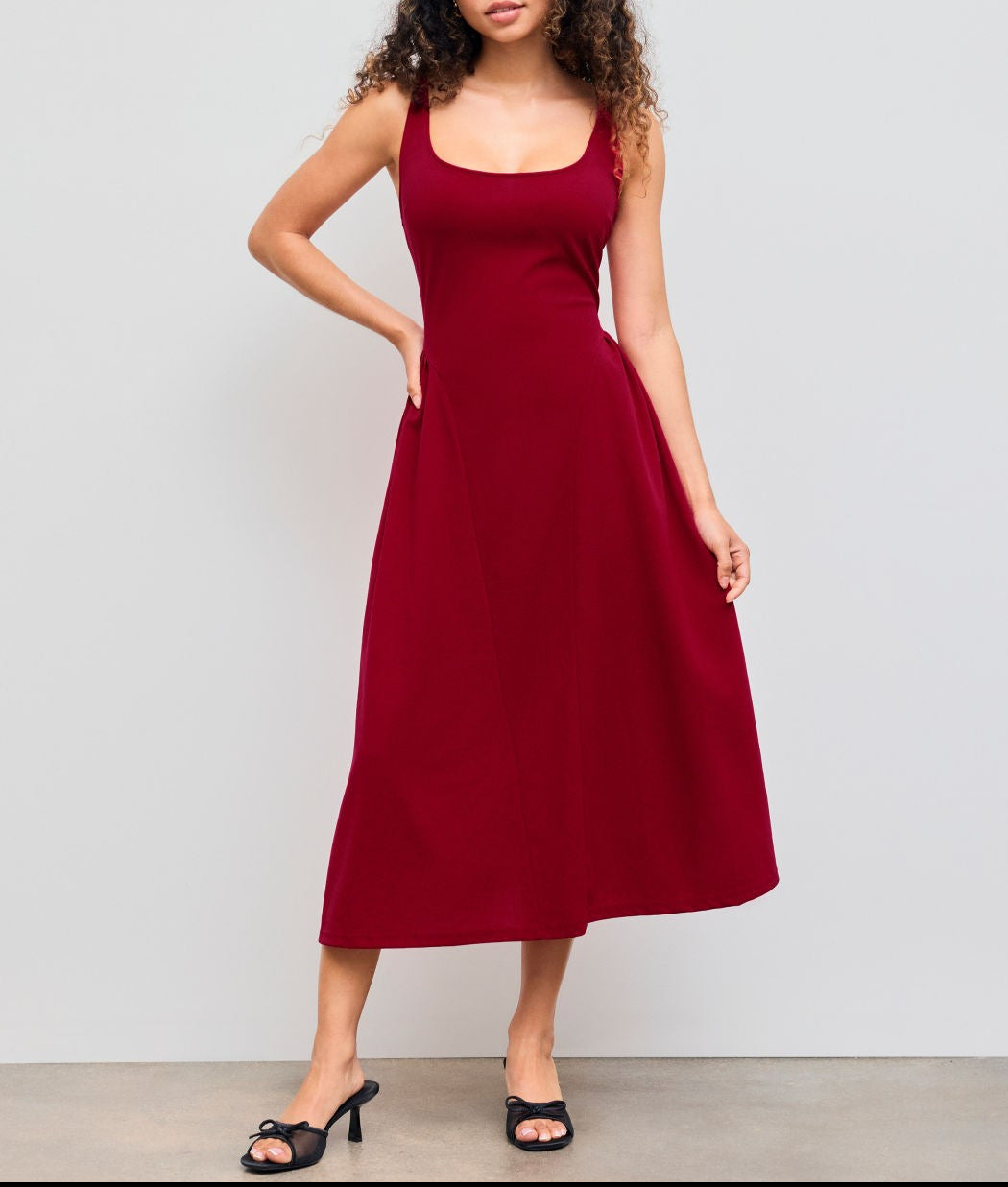 Damen Maxikleid mit schulterfreiem Design und figurfreundlichem Schnitt Echo Archiv