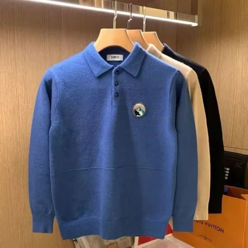 Herren Polokragen-Feinstrickpullover mit Emblem und gerippten Bündchen Echoarchiv