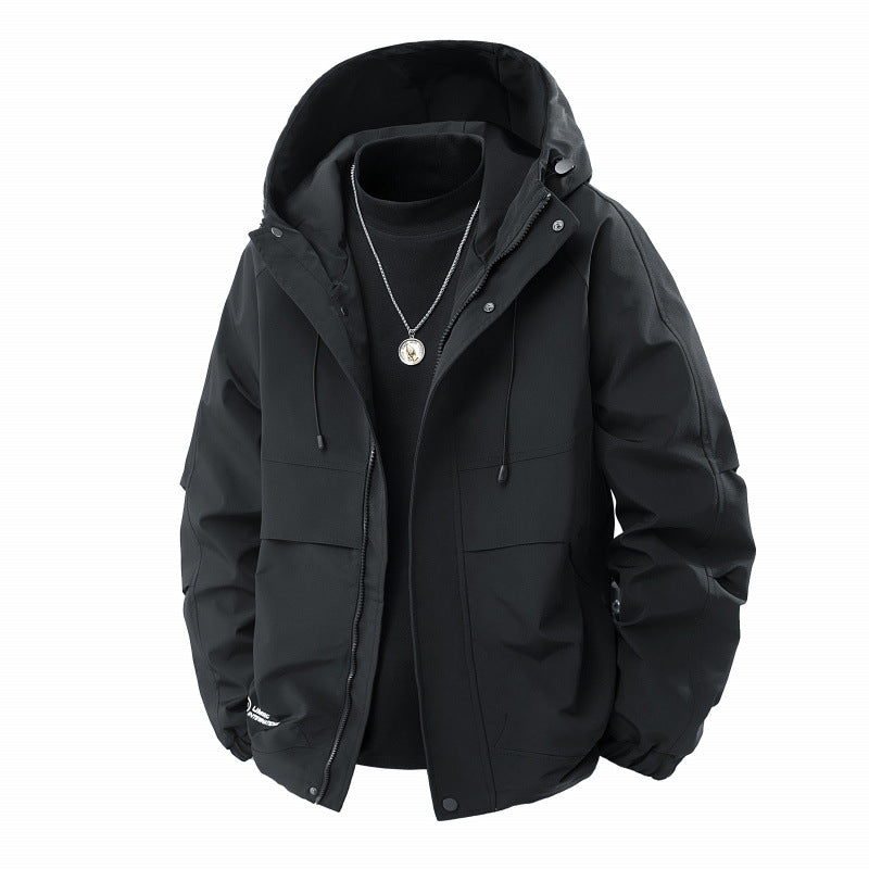 Herren Minimalistischer Tech-Softshell-Parka mit Kapuze, verdecktem Reißverschluss und Cargo-Brusttaschen Echo Archiv