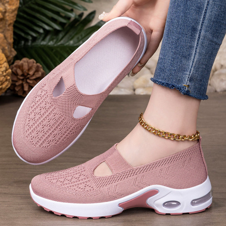 Damen Sportliche Slip-On Sneakers mit komfortabler Strobel-Konstruktion und atmungsaktivem Obermaterial Echo Archiv