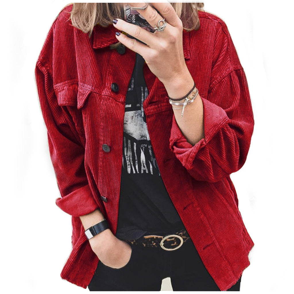 Damen nan Oversize Cordjacke mit aufgesetzten Taschen und klassischer Knopfleiste Echo Archiv