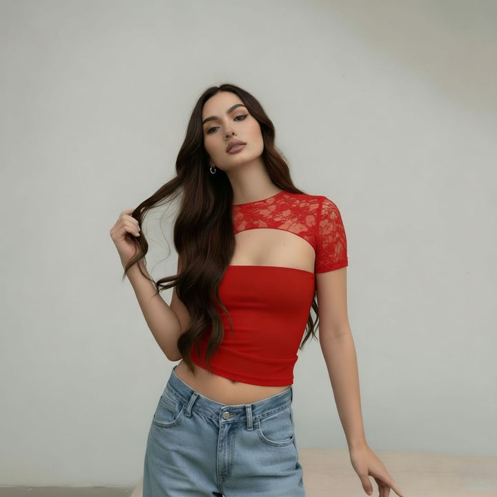 Damen Crop-Top mit Spitzenärmel und figurbetontem Schnitt Echo Archiv
