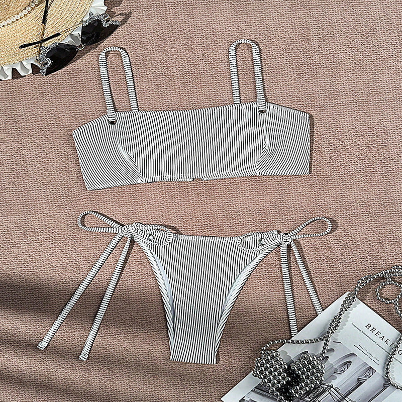 Damen Bikini-Set mit dezentem Streifenmuster und verstellbaren Trägern Echo Archiv