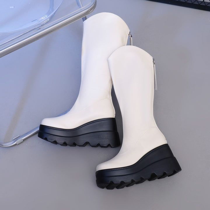 Damen Kniehohe Plateau‑Boots mit grober Lug‑Sohle, verdeckter Keilsohle und Seitenreißverschluss Echo Archiv