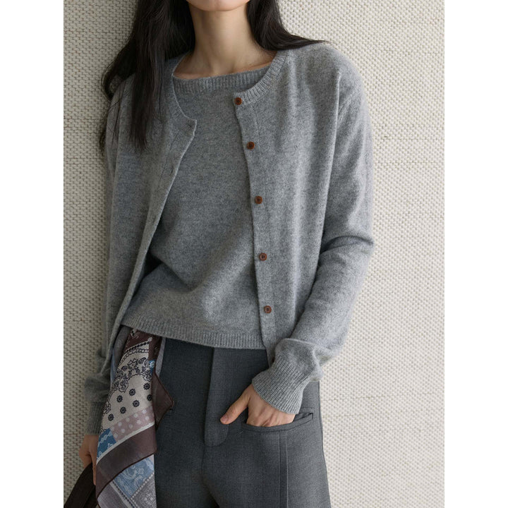 Damen Feiner Feinstrick-Cardigan mit passendem Rundhals-Pullover Echoarchiv