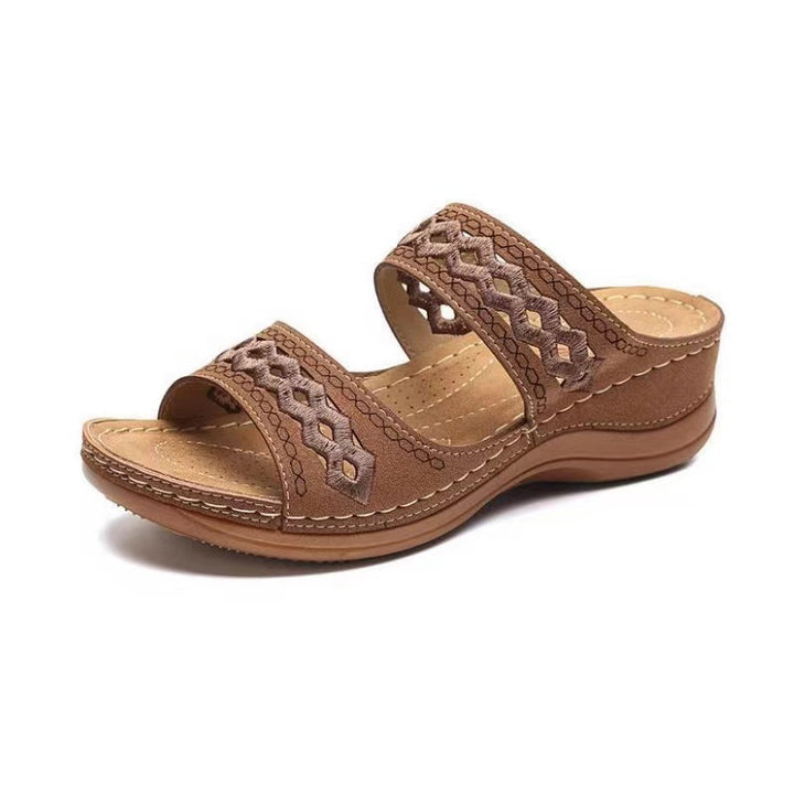 Echoarchiv | Orthopädische Ledersandalen mit Stützfunktion für Diabetiker