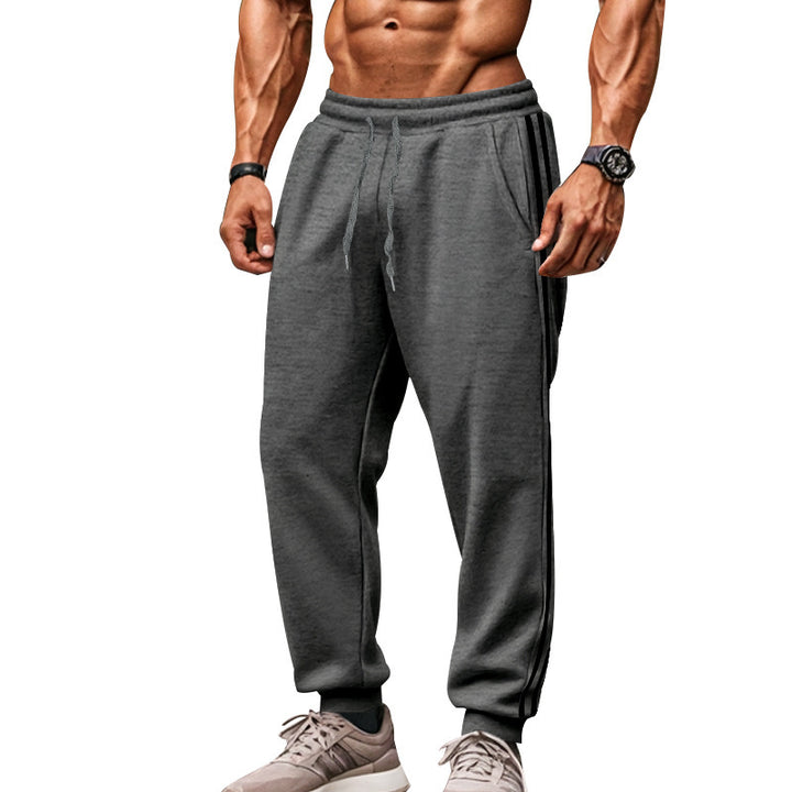 Herren Bequeme Sporthose mit kontrastierenden Seiteneinsätzen und elastischem Bund Echoarchiv