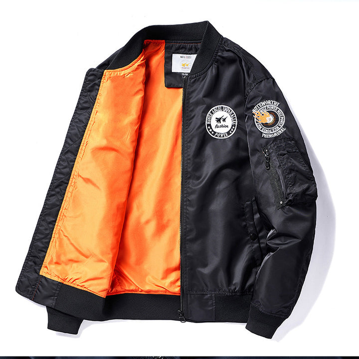 Herren Nylon Piloten-Bomberjacke mit Emblem‑Patches, Ärmel‑Utilitytasche und Rippbündchen Echo Archiv