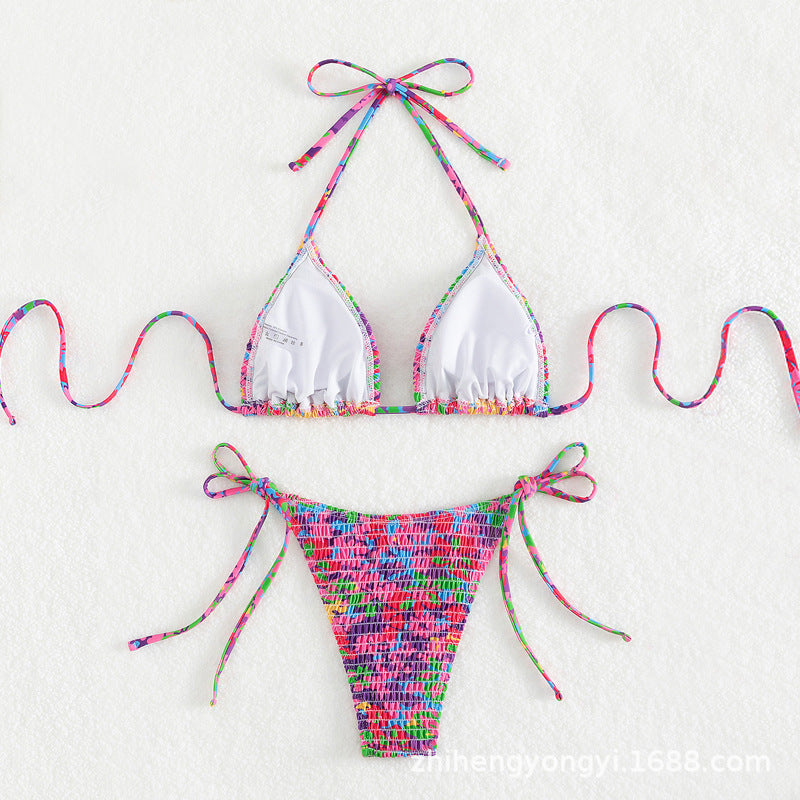 Damen Triangel-Bikini mit fröhlichem Rüschendesign Echo Archiv