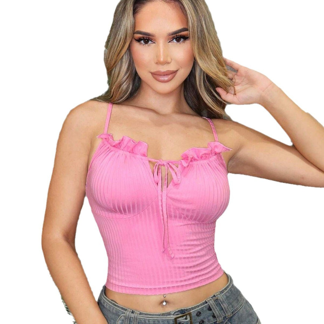 Damen Crop-Top mit verspieltem Rüscheneinsatz und tiefem Ausschnitt Echo Archiv