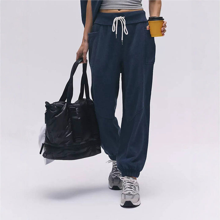 Damen Oversize‑Sweatpants im Baggy‑Cut mit hoher Bundpassform und Kordelzug – Avérine