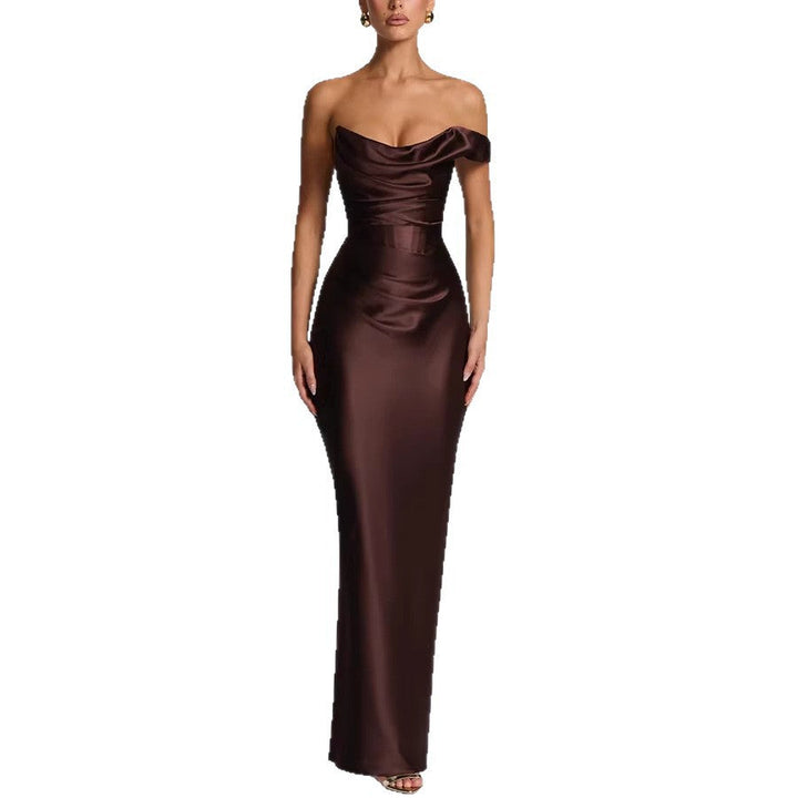 Damen Elegantes Maxikleid mit asymmetrischem Oberteil und fließendem Satin Echoarchiv