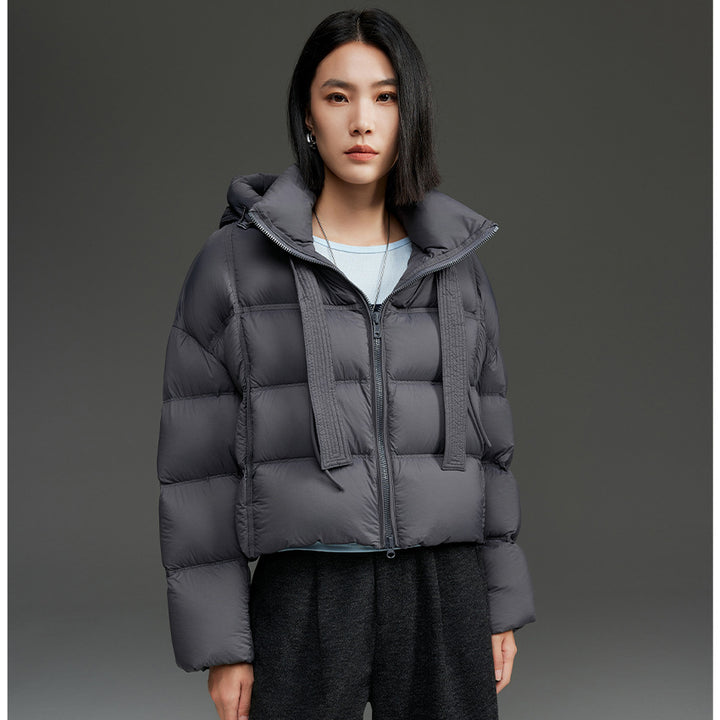 Damen Kurz geschnittene Boxy-Steppjacke mit voluminöser Kapuze und Kordelzug Echoarchiv