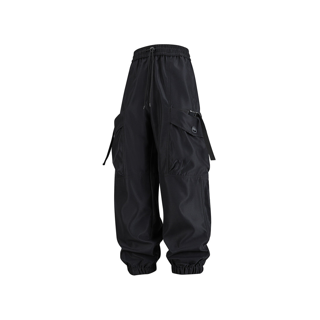 Unisex Weite Technical-Cargo-Jogginghose mit verstellbarem Tunnelzug, großen Klapptaschen und elastischem Knöchelabschluss Echo Archiv