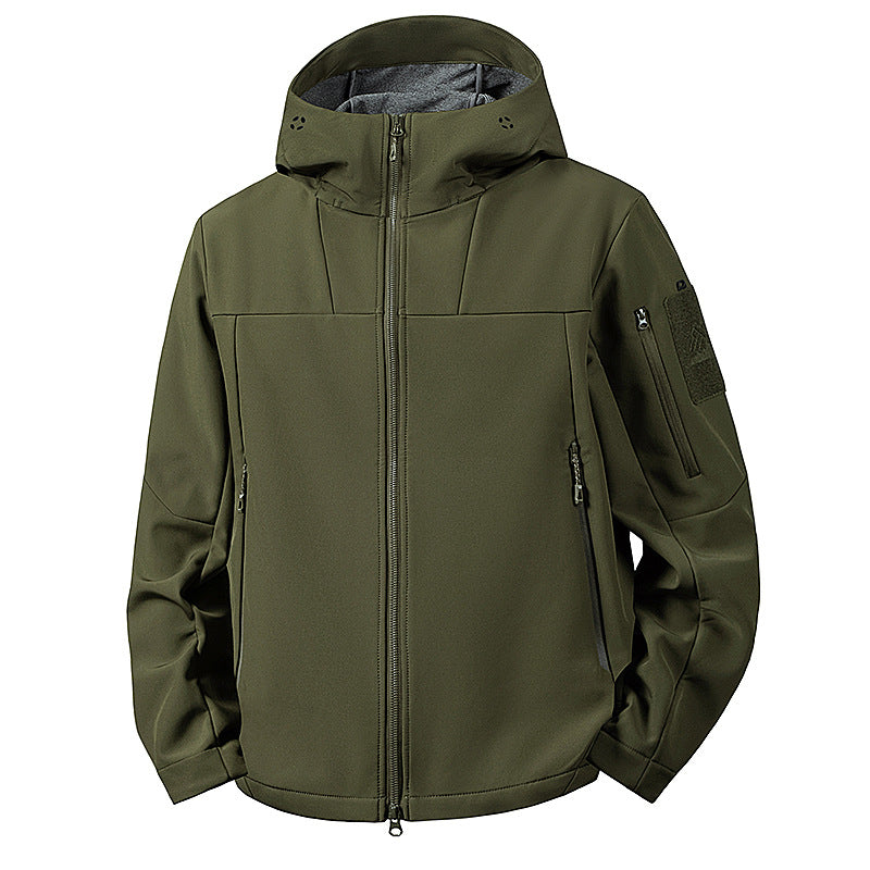 Herren Softshell-Outdoorjacke mit Kapuze, wind- und wasserabweisender Membran, verdeckten Reißverschlusstaschen und ergonomischem Schnitt Echoarchiv