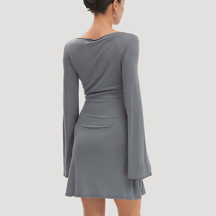 Damen elegantes Langarmkleid mit asymmetrischem Saum und fließendem Schnitt Echo Archiv