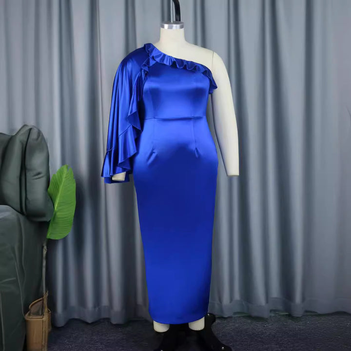 Damen elegantes Abendkleid mit asymmetrischem Rüschärmel Echo Archiv