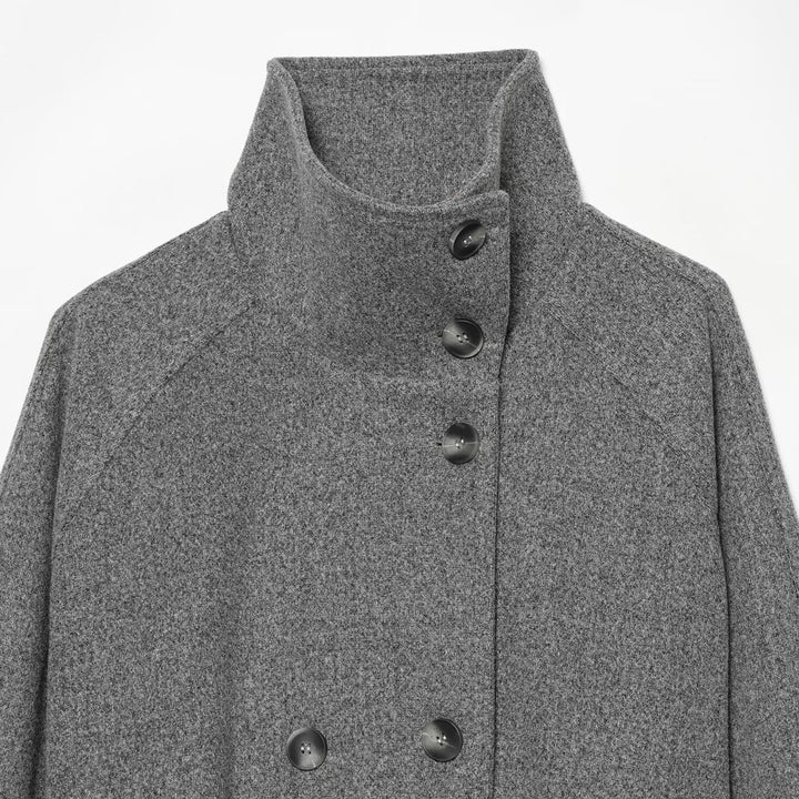 Damen Cape-Übergangsjacke im kurzen Schnitt mit hohem Kragen, doppelter Knopfleiste und Taillenbindegürtel Echoarchiv