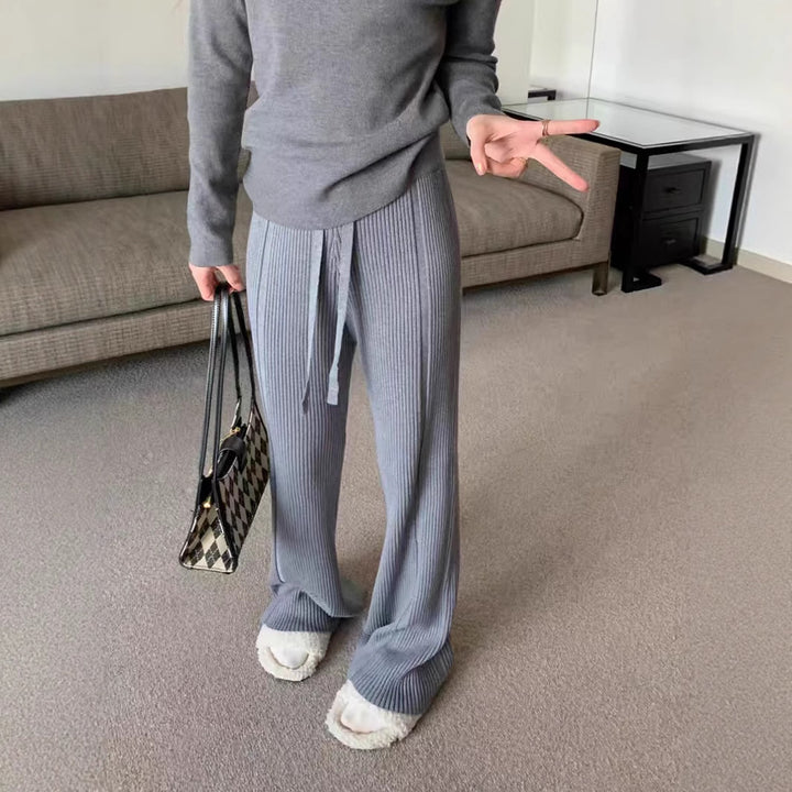 Damen Elegante und bequeme Plissee-Hose Echo Archiv