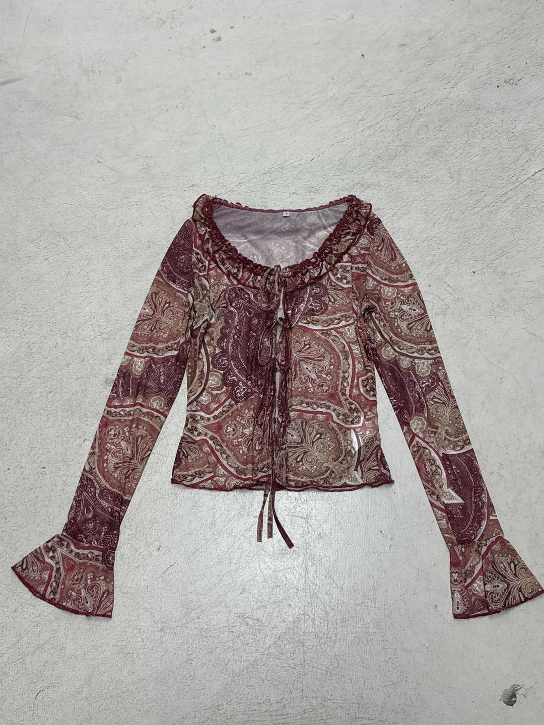 Damen Transparente Mesh-Bluse mit Paisley‑Print, Rüschenkragen, BindEcho Archivand und Glockenärmeln Echo Archiv
