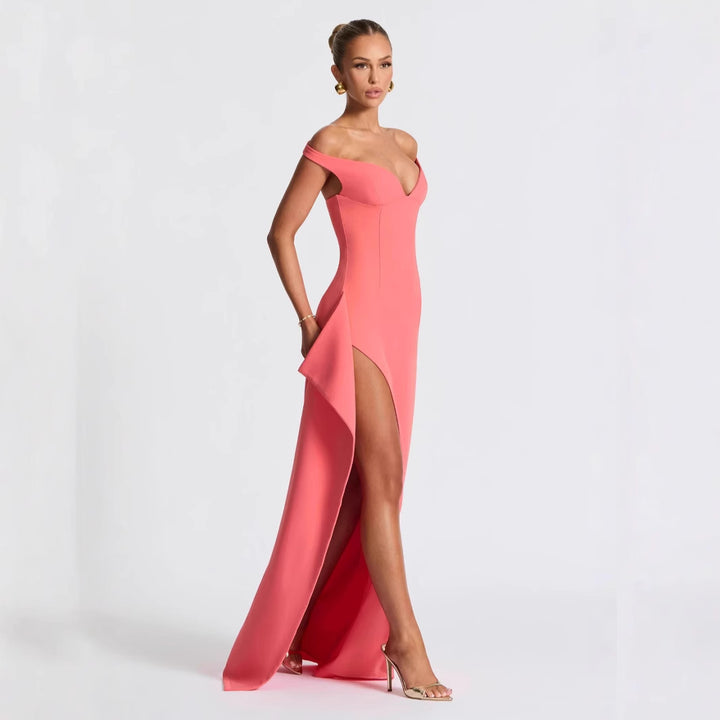 Damen Elegantes Maxikleid mit schulterfreiem Design und hohem Schlitz Echo Archiv