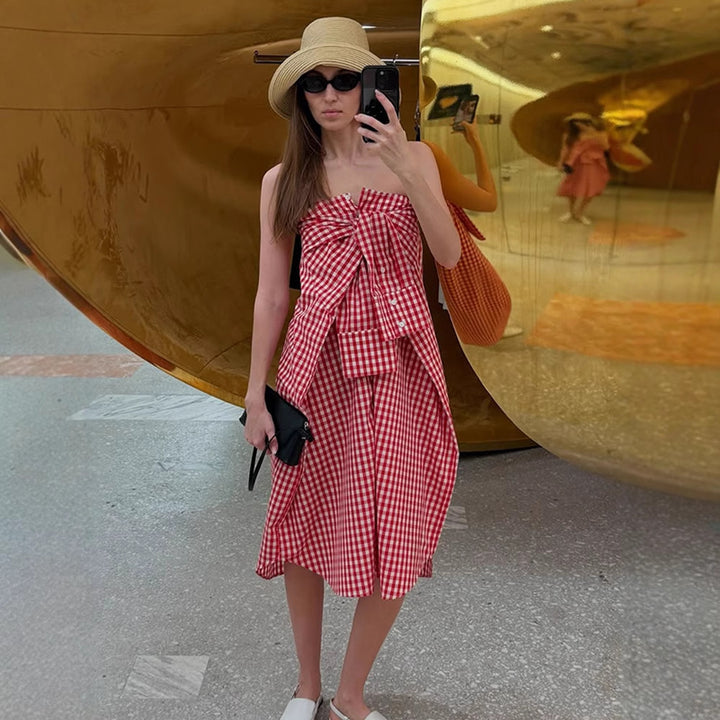 Damen Karo-Maxikleid mit durchgehender Knopfleiste, taillierter Schärpe und verlängerten Manschetten Echoarchiv