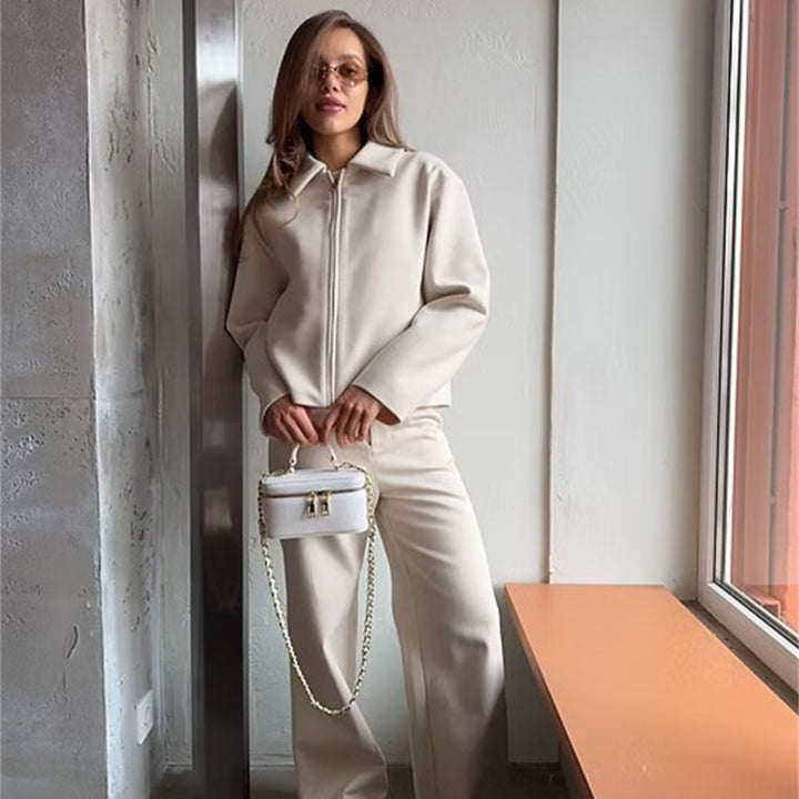 Damen Kurzjacke im Boxy-Schnitt mit Reißverschluss und Reverskragen – Célinea