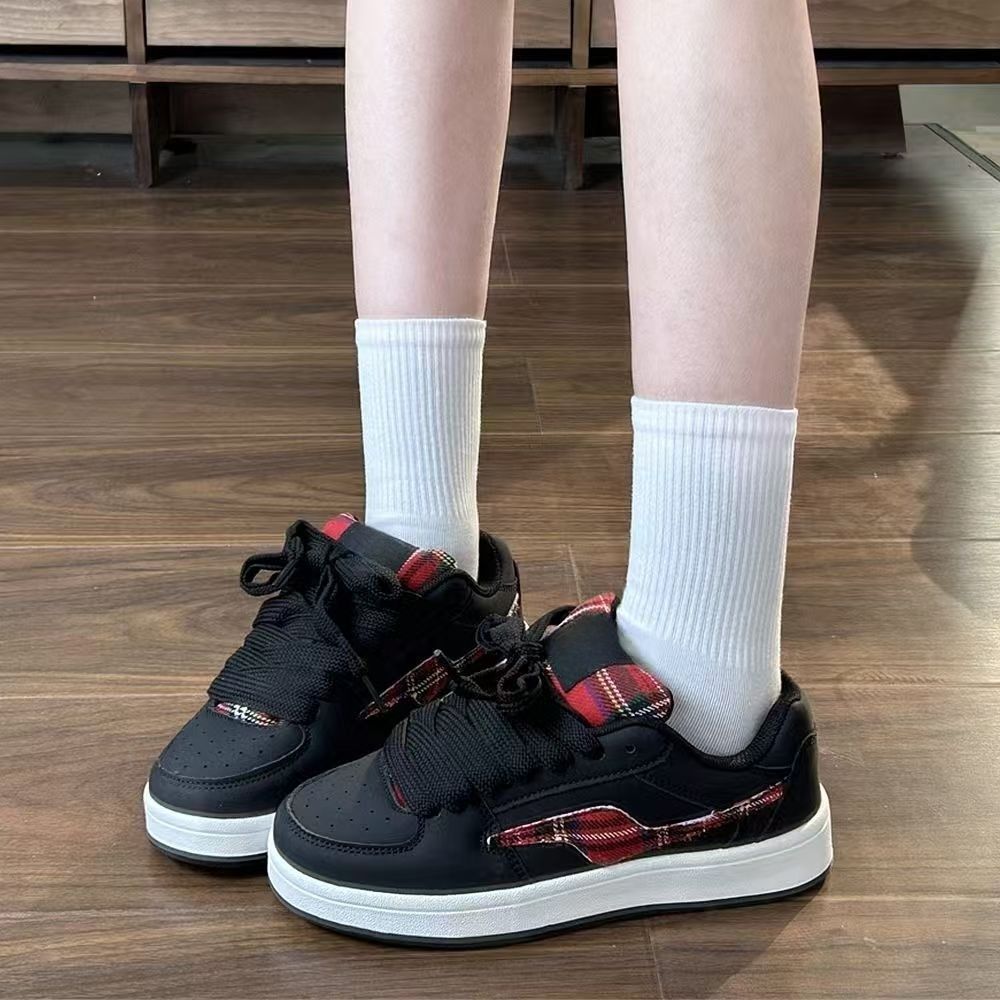 Damen Sportliche Low-Top Sneakers mit atmungsaktiver Mesh-Oberfläche und dämpfender Sohle Echo Archiv