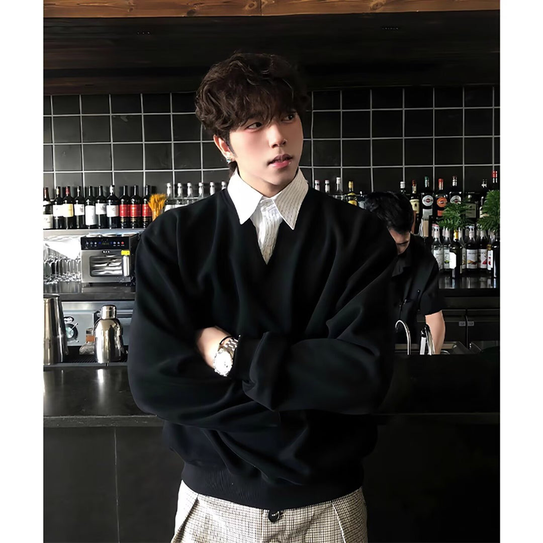 Herren modischer Oversized-Pullover mit V-Ausschnitt Echoarchiv