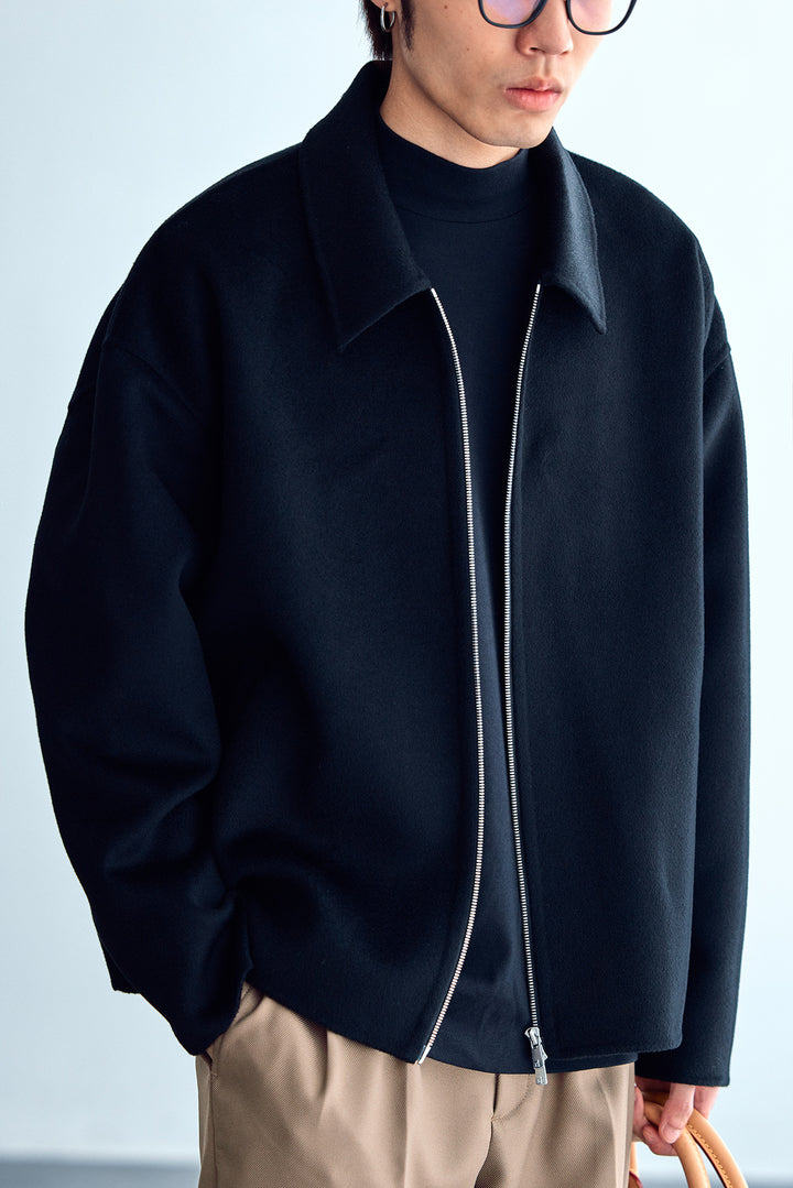 Herren Wolljacke mit Reißverschluss und weiter Passform Echoarchiv