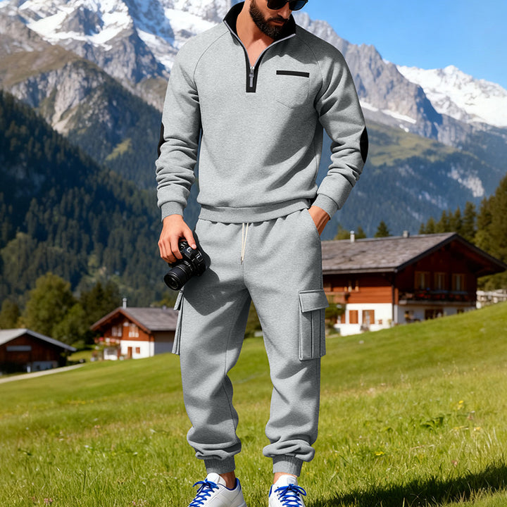 Herren Sportlicher Freizeitanzug mit halbem Reißverschluss und praktischen Taschen Echoarchiv