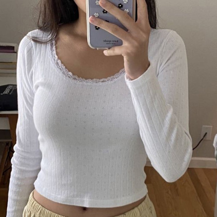 Damen Tailliertes Rippstrick-Cropped-Longsleeve mit Spitzenkante Echo Archiv