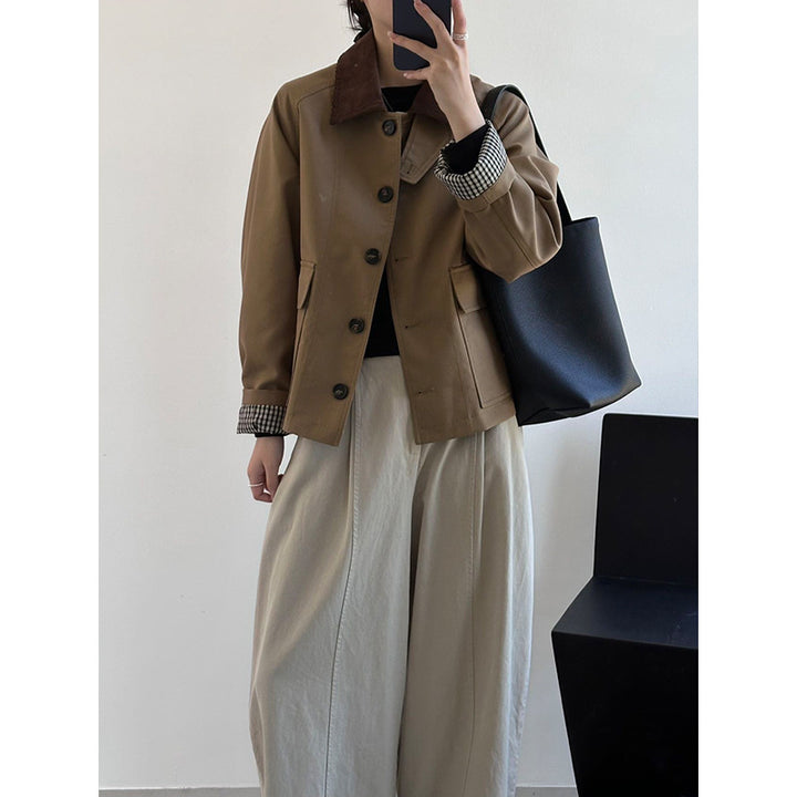 Damen Boxy Übergangsjacke mit Cordkragen und großen Pattentaschen Echoarchiv