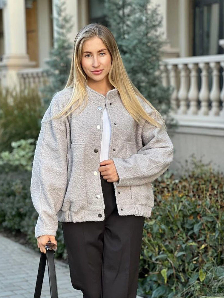 Damen Teddy-Fleece Bomberjacke im Boxy-Cut mit Druckknopfverschluss und aufgesetzten Taschen Echoarchiv