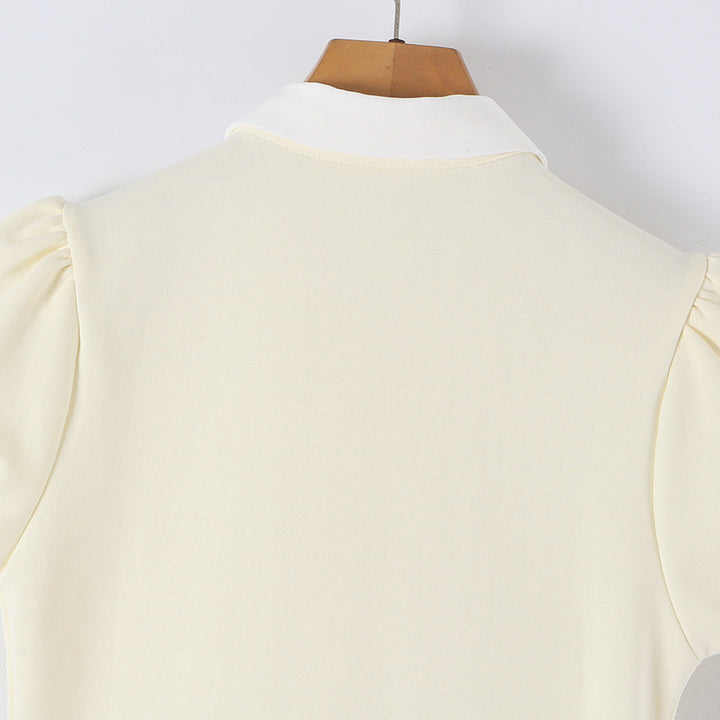 Damen Figurbetontes Hemdblusenkleid mit Puffärmeln und plissiertem Faltenrock Echoarchiv