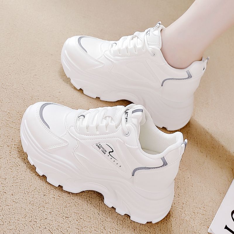 Damen Sportliche Sneakers mit dämpfender Laufsohle und stylischem Design Echo Archiv