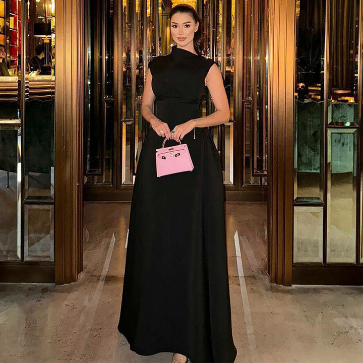 Damen Maxi-Abendkleid mit elegantem Stehkragen und schwingendem Rock Echo Archiv