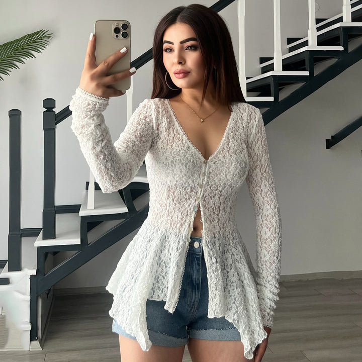 Damen Rüschenbluse aus feiner Spitze mit Knopfdetails Echo Archiv