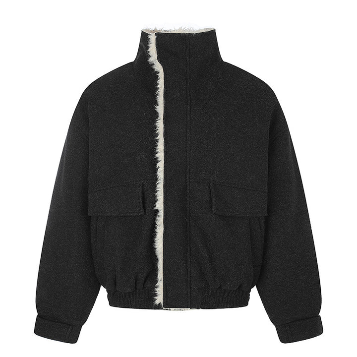 Damen Kurz geschnittene wattierte Blousonjacke mit Kunstfellfutter, Stehkragen und aufgesetzten Pattentaschen Echoarchiv