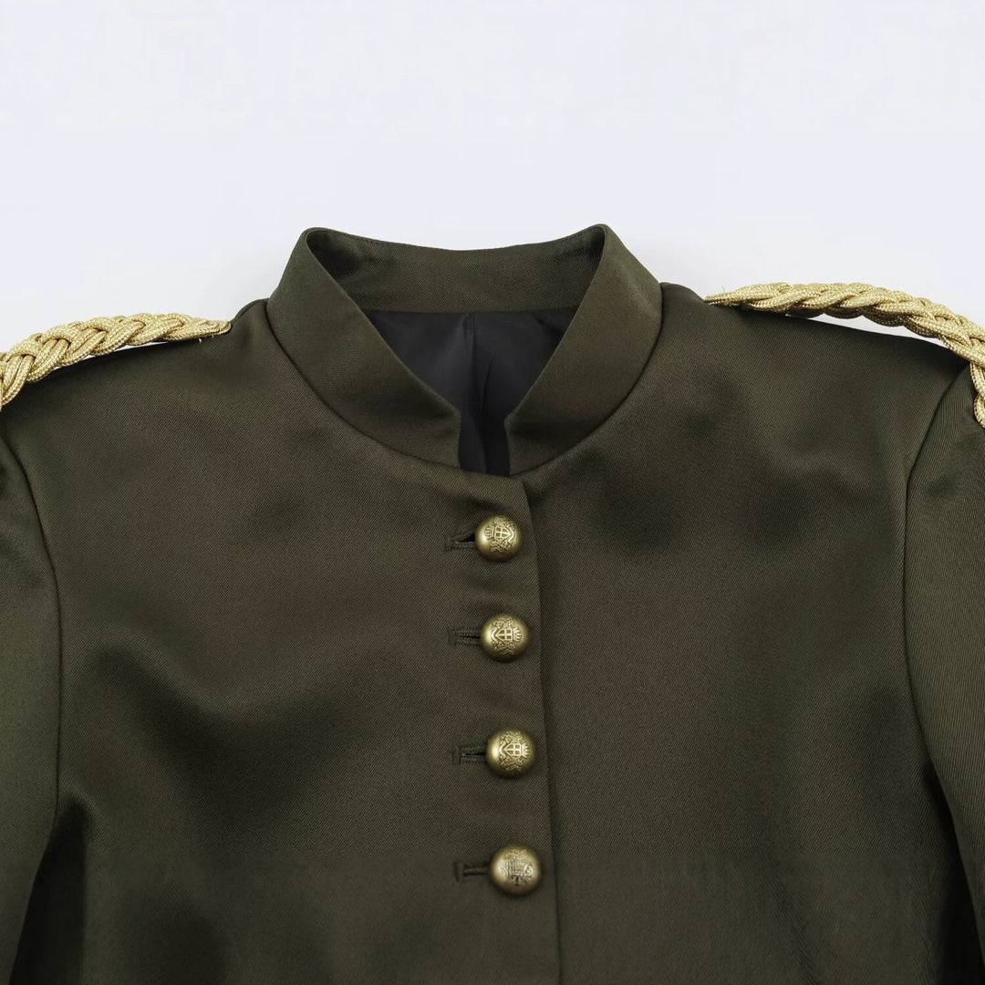 Damen Kurzer Militärblazer mit geflochtenen Epauletten und Zierknoten-Ärmeln Echo Archiv