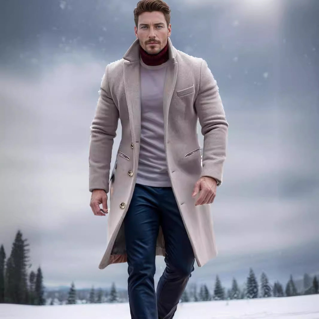 Herren eleganter Langmantel mit feinen Knopfdetails und schickem Schnitt Echoarchiv